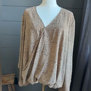 Amaryllis Ashlee Nichols Tan Leopard Print V-Neck Blouse Size 1X